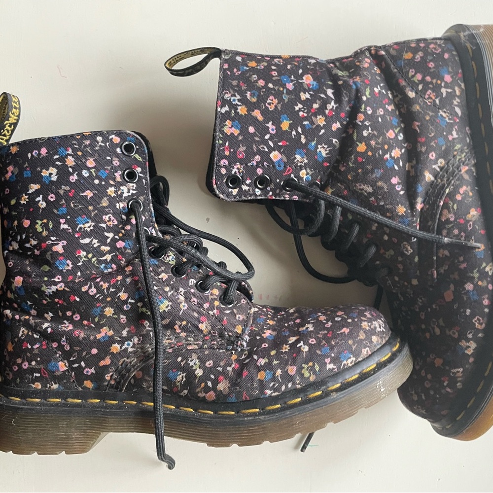 Doc martens womens 7